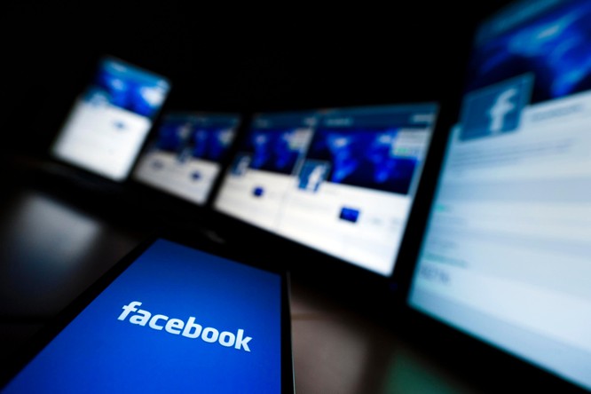 Câu chuyện về chiếc xe tải trắng “đáng ngờ” cho thấy thông tin sai lệch trên Facebook có thể ảnh hưởng tới thế giới thực như thế nào (Ảnh: The Sun)
