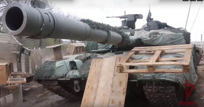 Nga cuối cùng đã triển khai xe tăng tối tân đến Ukraine: Sự hiện diện của T-90M có ý nghĩa thế nào? ảnh 1