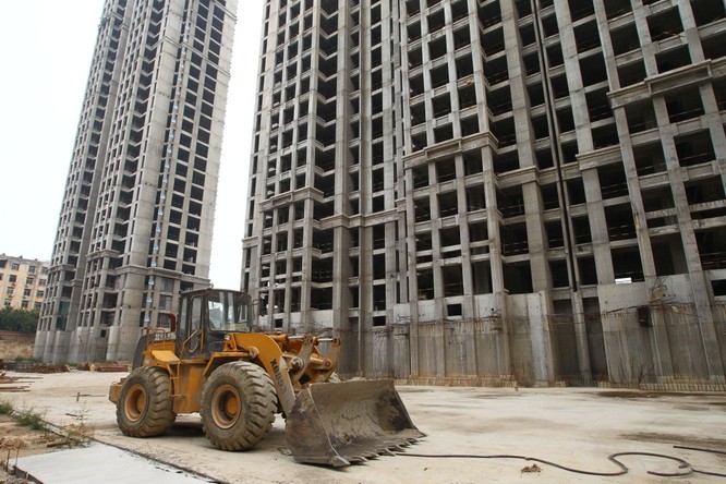 Loạt dự án 'đắp chiếu' ở Trung Quốc: 'Núi nợ' bất động sản làm khổ người mua nhà ảnh 2