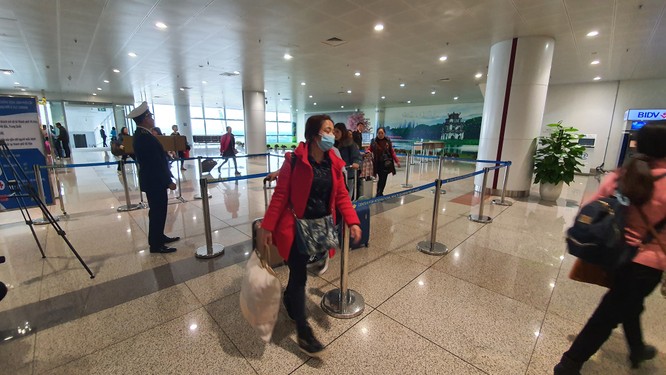 Bệnh nhân thứ 4 tử vong do virus corona ở Trung Quốc, Bộ Y tế gấp rút kiểm tra sân bay Nội Bài ảnh 2