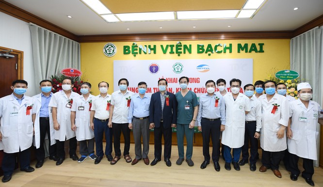 Bệnh viện Bạch Mai bắt đầu triển khai hệ thống khám, chữa bệnh từ xa ảnh 1