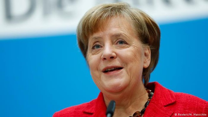 Bà Angla Merkel thủ tướng Đức đã phải liên minh nhiều đảng để tạo nên một chính phủ liên minh.