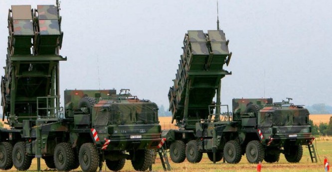 Ván đấu siêu cường: Mỹ, Nga tranh hùng, châu Âu sa thế khó ảnh 4