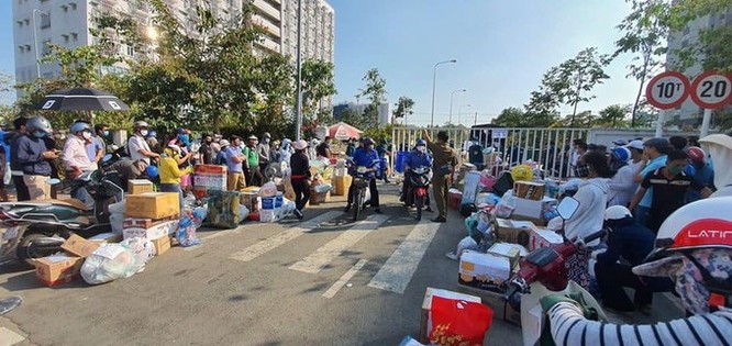 TP.HCM đưa ký túc xá Học viện Chính trị Quốc gia vào hoạt động, giảm tải cho Ký túc xá Đại học Quốc gia ảnh 1