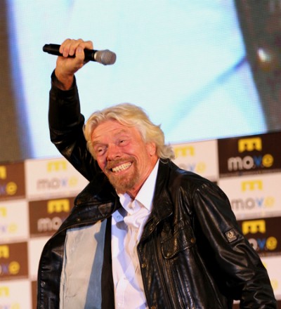 Tỷ phú Richard Branson nhảy múa chào 4.000 khán giả Việt Nam ảnh 2