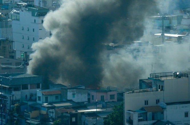 Cháy nhiều nhà ở trung tâm Sài Gòn ảnh 7