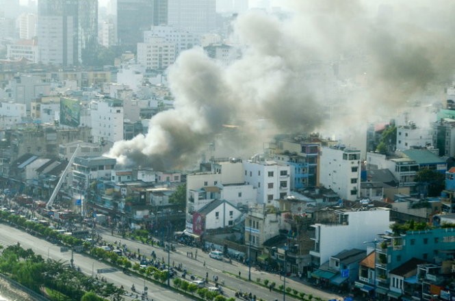 Cháy nhiều nhà ở trung tâm Sài Gòn ảnh 9
