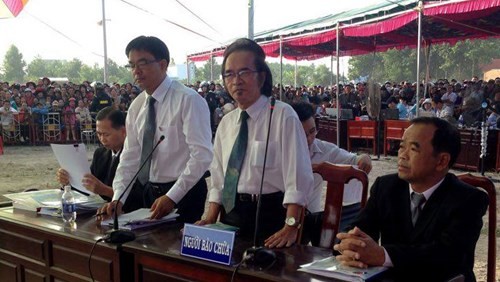 Xét xử vụ thảm sát ở Bình Phước: Dương và Tiến bật khóc khi bị đề nghị án tử hình ảnh 36