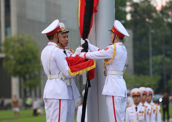Bắt đầu Lễ Quốc tang Chủ tịch nước Trần Đại Quang ảnh 14
