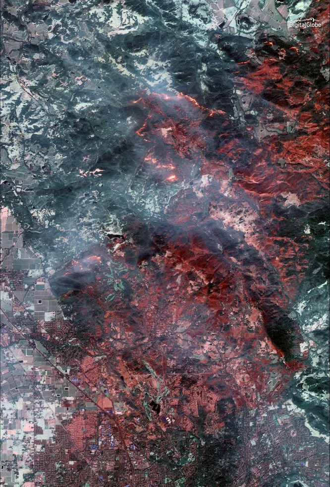 Thảm họa cháy rừng ở California nhìn từ vệ tinh ảnh 5