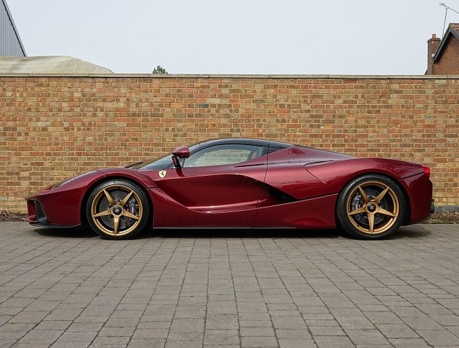 Siêu xe Ferrari LaFerrari cũ rao bán giá 3,4 triệu USD ảnh 1