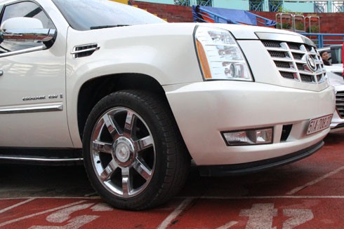 'Khủng long' Cadillac Escalade 2007 giá 1,2 tỷ tại Việt Nam ảnh 3