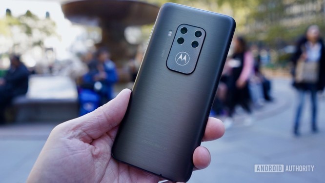 Đánh giá Motorola One Zoom - Đối thủ “nặng ký” trong phân khúc giá rẻ ảnh 9