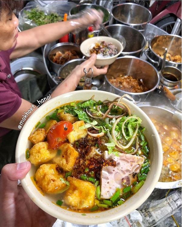 Đến ngay 6 quán bún riêu này để cảm nhận hương vị Hà Nội chớm đông một cách “trọn vẹn” nhất ảnh 1