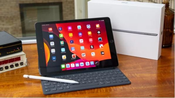 Trong tầm giá 10 triệu đồng, nên chọn iPad 10.2 inch hay Samsung Galaxy Tab S6 Lite? ảnh 1