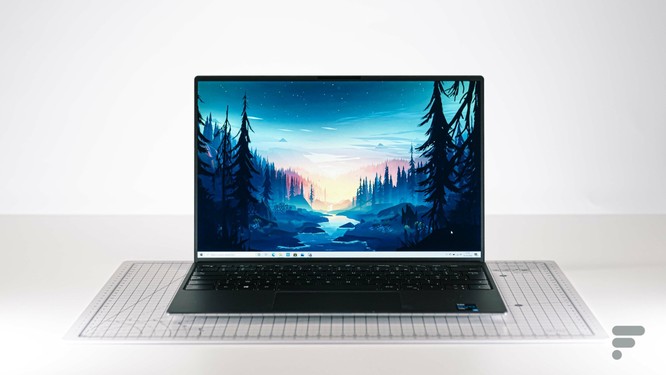 Dell XPS 13 9310 vs Macbook Pro 13 2020: Mỏng, nhẹ, mạnh mẽ Dell XPS 13 9310 vs Macbook Pro 13 2020: Mỏng, nhẹ, mạnh mẽ
