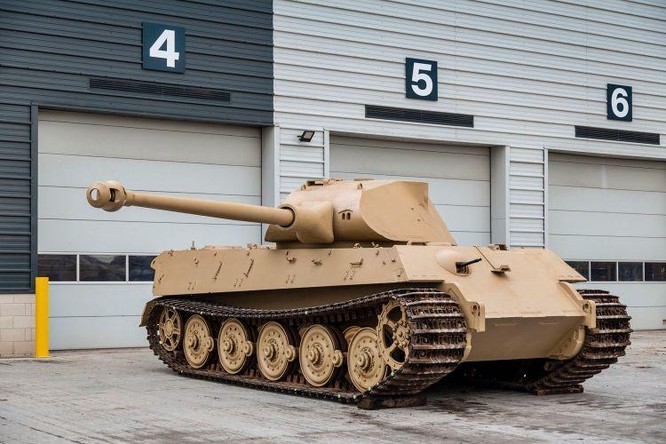 Vì sao chiếc xe tăng có biệt danh "Vua Hổ" không thể giúp Đức thay đổi cục diện Thế chiến 2? ảnh 2