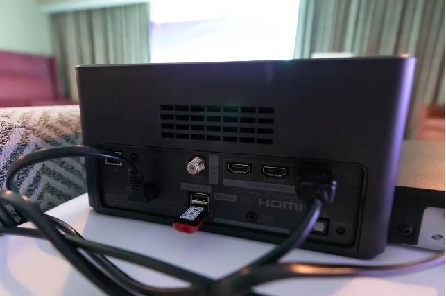 LG ra mắt TV OLED 9,7 inch kết nối không dây ảnh 2