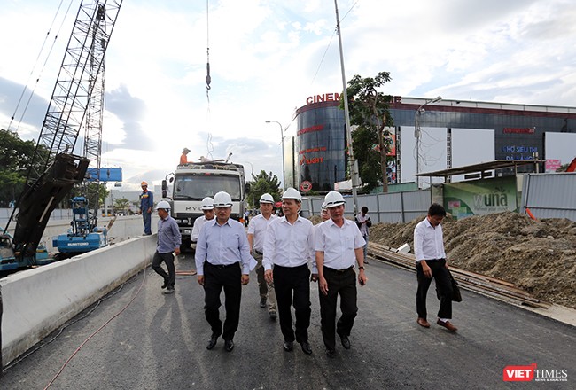 Bí thư Thành ủy Đà Nẵng Trương Quang Nghĩa đi kiểm tra thực tế thi công dự án Nút giao thông hầm chui Nguyễn Tri Phương-Điện Biên Phủ