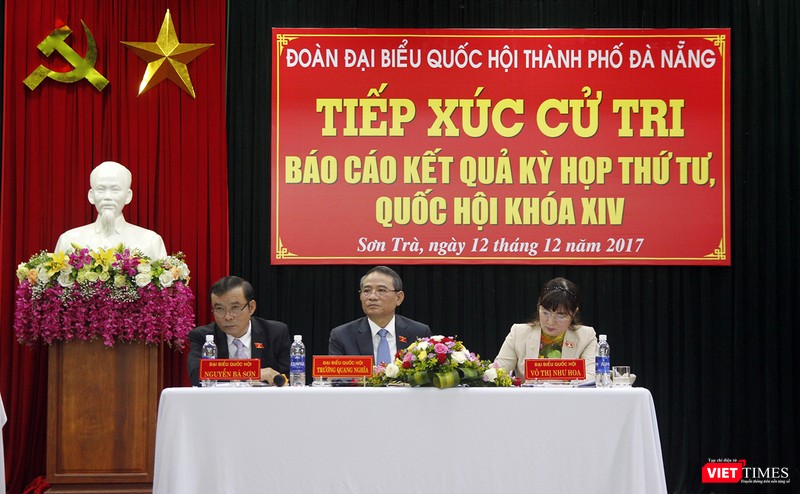 Ngày 12/12, lần đầu tiên Bí thư Thành ủy Đà Nẵng Trương Quang Nghĩa đã có buổi tiếp xúc cử tri với cử tri quận Sơn Trà (Đà Nẵng) với vai trò là đại biểu Quốc hội TP.Đà Nẵng trong khuôn khổ tiếp xúc cử tri của Đoàn đại biểu Quốc hội TP.Đà Nẵng báo cáo kết quả kỳ họp thứ 4, Quốc hội khóa 14.