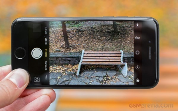 Sharp cung cấp màn hình OLED cho iPhone