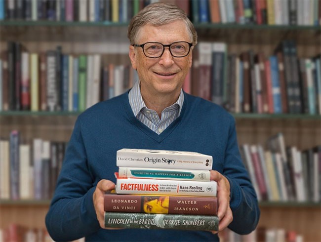 Bill Gates là một người rất thích đọc sách