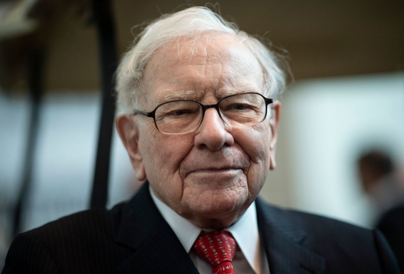 Tỷ phú Warren Buffett, CEO của Berkshire Hathaway, công ty hàng đầu thế giới về doanh thu. Ảnh: CNBC