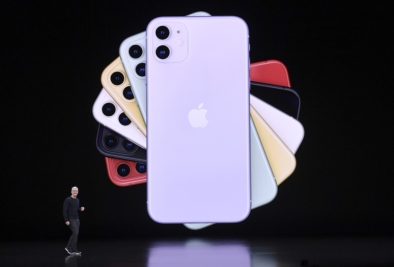Tim Cook, CEO của Apple trong sự kiện ra mắt iPhone 11 được tại California, Mỹ. Ảnh: China Daily