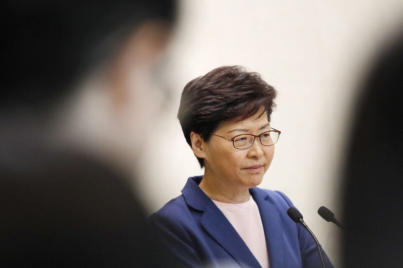 Bà Carrie Lam phát biểu trên truyền hình tuyên bố chính thức rút bỏ Luật dẫn độ Hồng Kông.