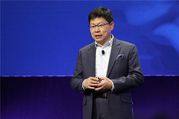 Giám đốc bộ phận kinh doanh và tiêu dùng của Huawei. (Ảnh: Gizchina)