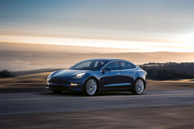 Những đối thủ cạnh tranh tiềm năng của Tesla Model 3 ảnh 1