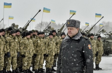Tổng thống Ukraine Poroshenko phải đối mặt với nhiều thách thức để có thể đạt được một thỏa thuận hòa bình mới.
