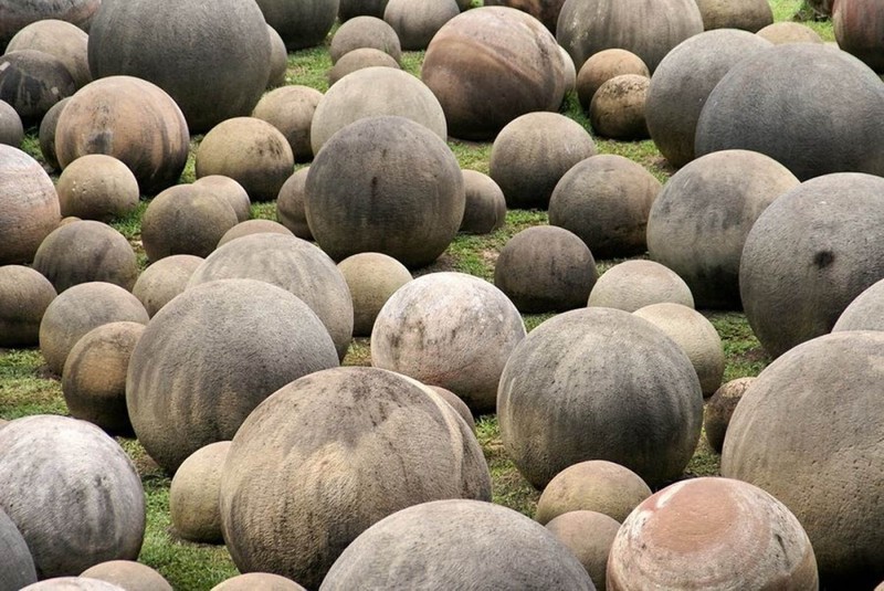 Những quả cầu đá bí ẩn ở Costa Rica.