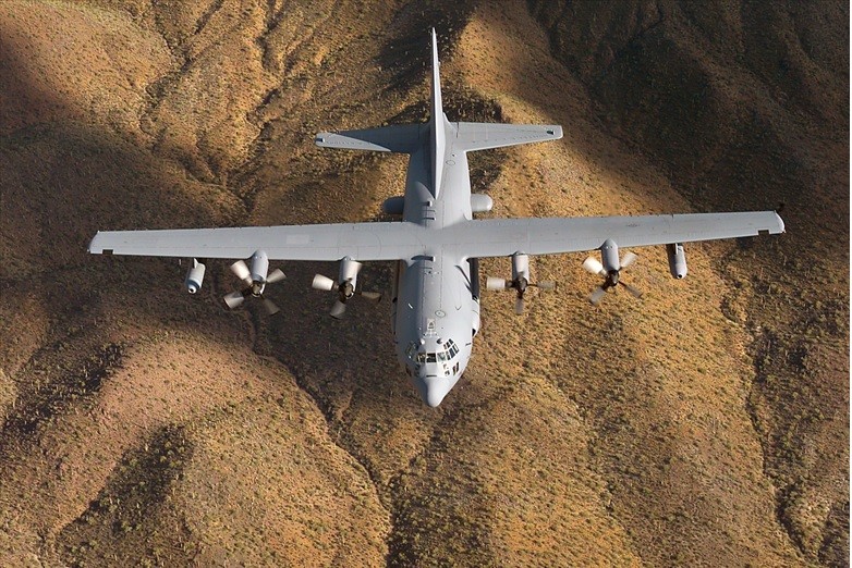 May bay C-130H của Mỹ trên bầu trời Syria - anh minh họa South Front
