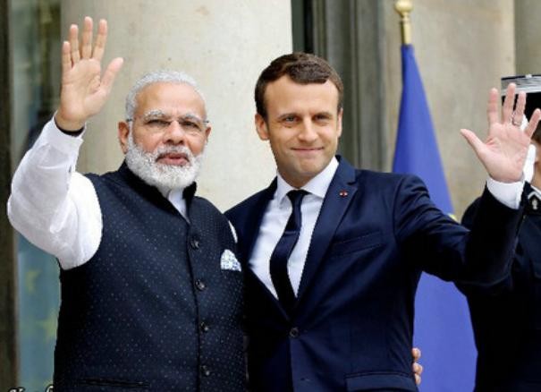 Ngày 3/6/2017, Thủ tướng Ấn Độ Narendra Modi tiến hành hội đàm với Tổng thống Pháp Emmanuel Macron. Ảnh: Reuters/Kyodo