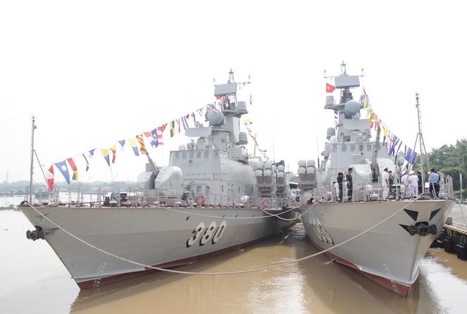 Ngày 9/10/2017, Hải quân Việt Nam biên chế thêm 2 tàu tên lửa lớp Molniya. Ảnh: Sohu.