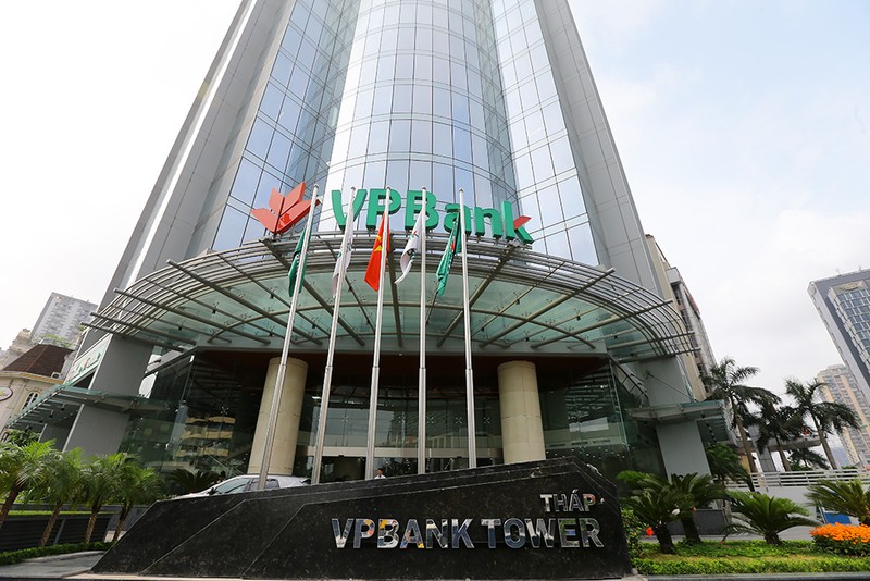Lần thứ 3 VPBank lọt vào danh sách Top 10 DN tư nhân lớn nhất Việt Nam.