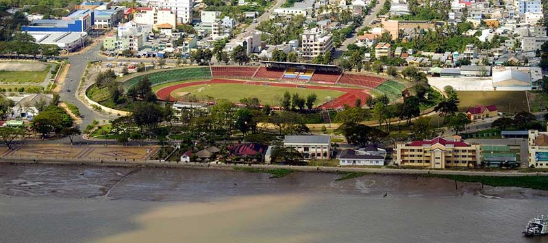 Người Tây Đô tự hào có sân Cần Thơ với sức chứa lớn nhất trong các sân vận động Việt Nam với 60.000 chỗ.  Ảnh Cần Thơ FC