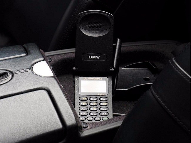 Chiếc xe thể thao BMW của Steve Jobs có giá bao nhiêu? ảnh 1
