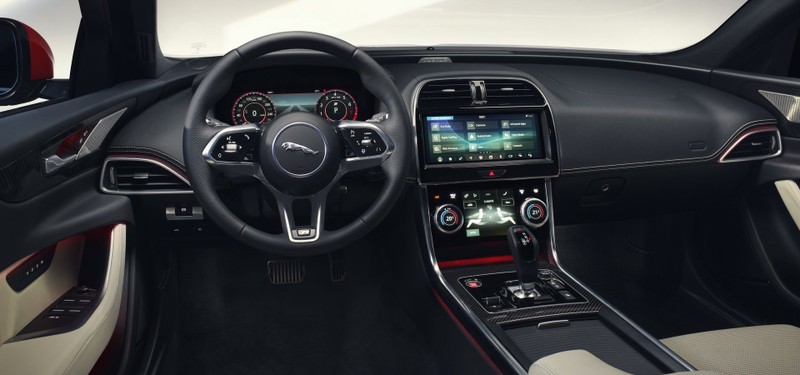 Jaguar XE mới và cũ: Hãy xem những khác biệt! ảnh 7