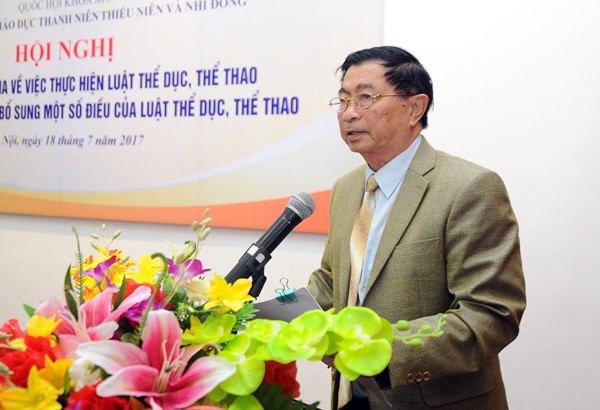 GS TS Dương Nghiệp Chí tại một hội thảo khoa học về TDTT. Ảnh ST