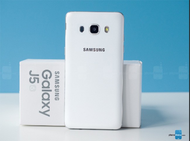 Samsung Galaxy J5 (2016) được cập nhật Android 7.0 Samsung Galaxy J5 (2016) Được Cập Nhật Android 7.0