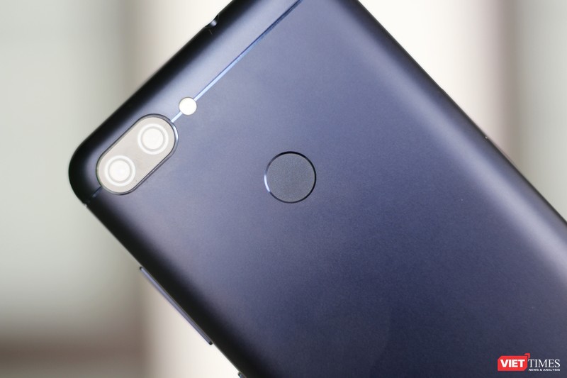 Trên tay ASUS Zenfone Max Plus: “khủng long” tầm trung ảnh 5