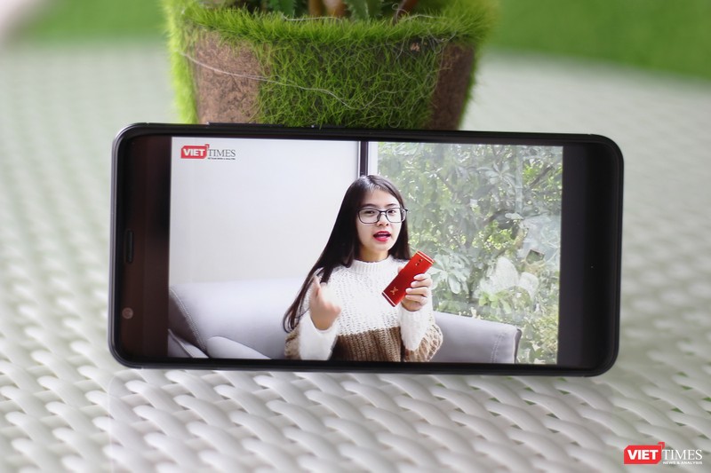 Trên tay ASUS Zenfone Max Plus: “khủng long” tầm trung ảnh 4