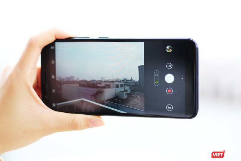 Trên tay ASUS Zenfone Max Plus: “khủng long” tầm trung ảnh 7