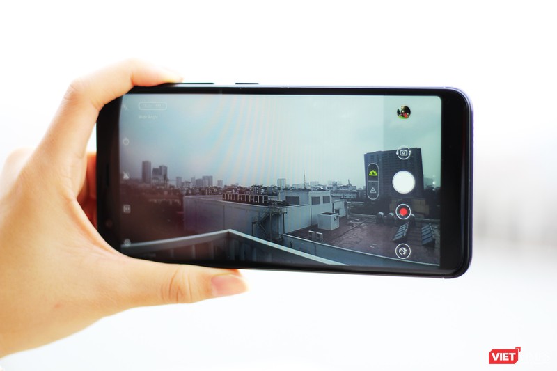 Trên tay ASUS Zenfone Max Plus: “khủng long” tầm trung ảnh 8