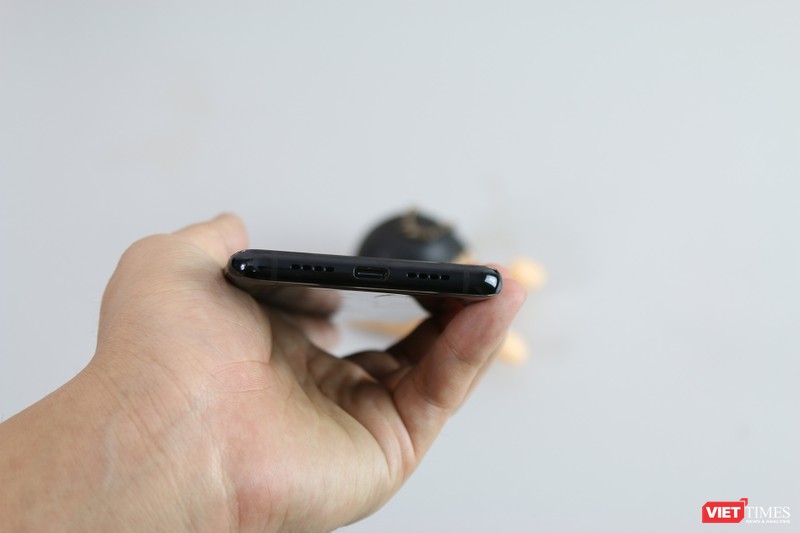 Trên tay smartphone Trung Quốc cao cấp giống Galaxy S9+ ảnh 15