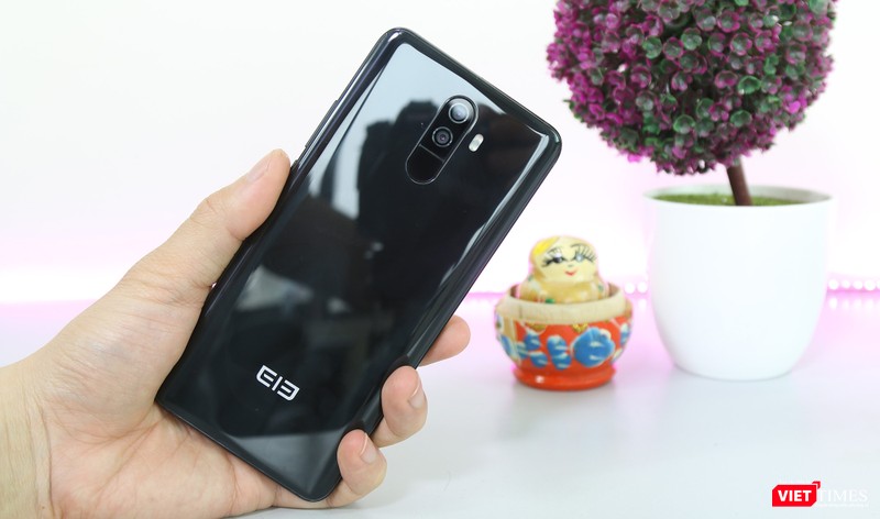 Trên tay smartphone Trung Quốc cao cấp giống Galaxy S9+ ảnh 9