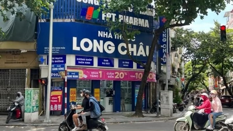 Chuỗi nhà thuốc Long Châu có khoảng 700 cơ sở tại Việt Nam (ảnh: Nikkei Asia)