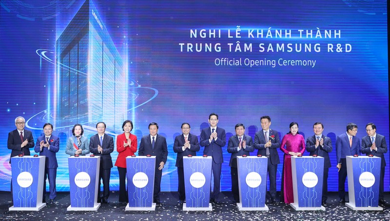 Lễ khánh thành Trung tâm R&D của Samsung tại Hà Nội đã diễn ra vào sáng nay (23/12)